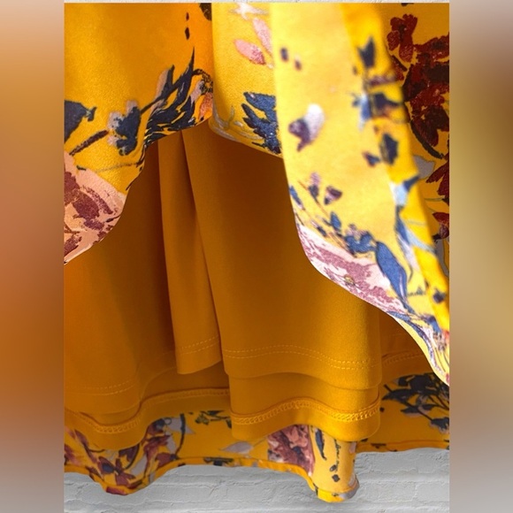 Speechless Mustard Yellow Floral Long Lace Bell Sleeve A-Line Shift Dress Size L - Picture 5 of 8